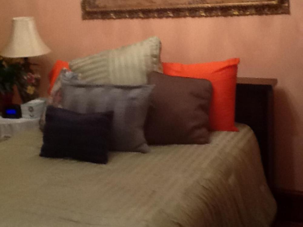 Standard Double Room with Shared Bathroom interior